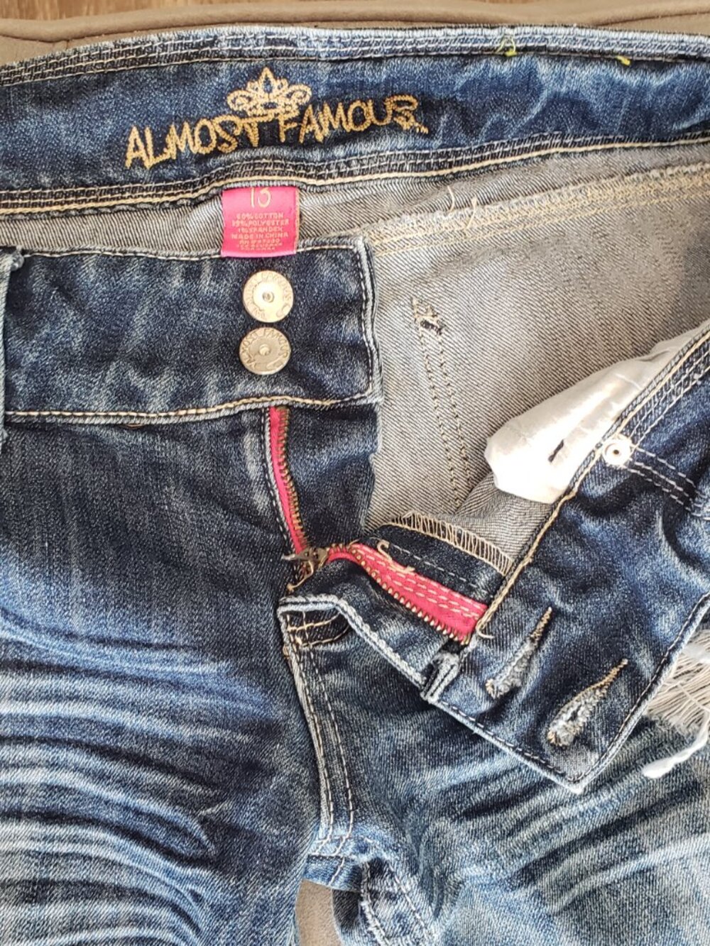 Almost Famous Distressed Jeans- Junios Sz 13 - Picture 6 of 7